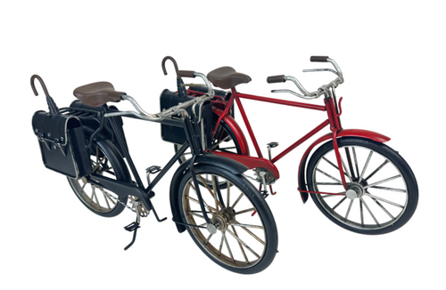 Bicicleta Vintage com Bolsas e Chapéu de Chuva | Decoração em Metal | Disponível em 2 Cores
